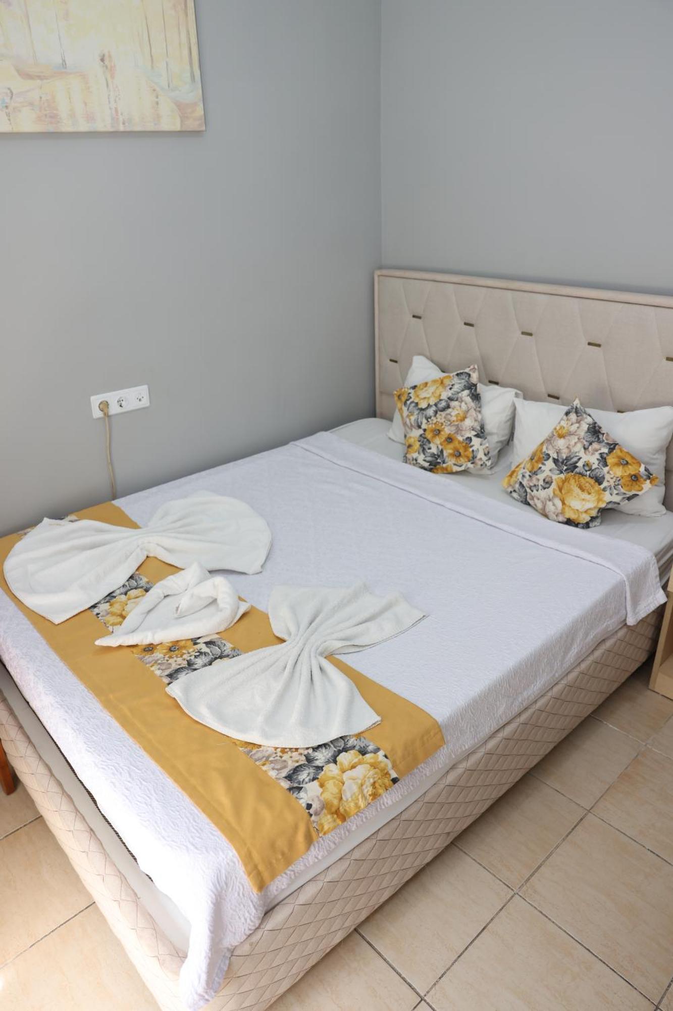 The Time Hotel Adana Esterno foto