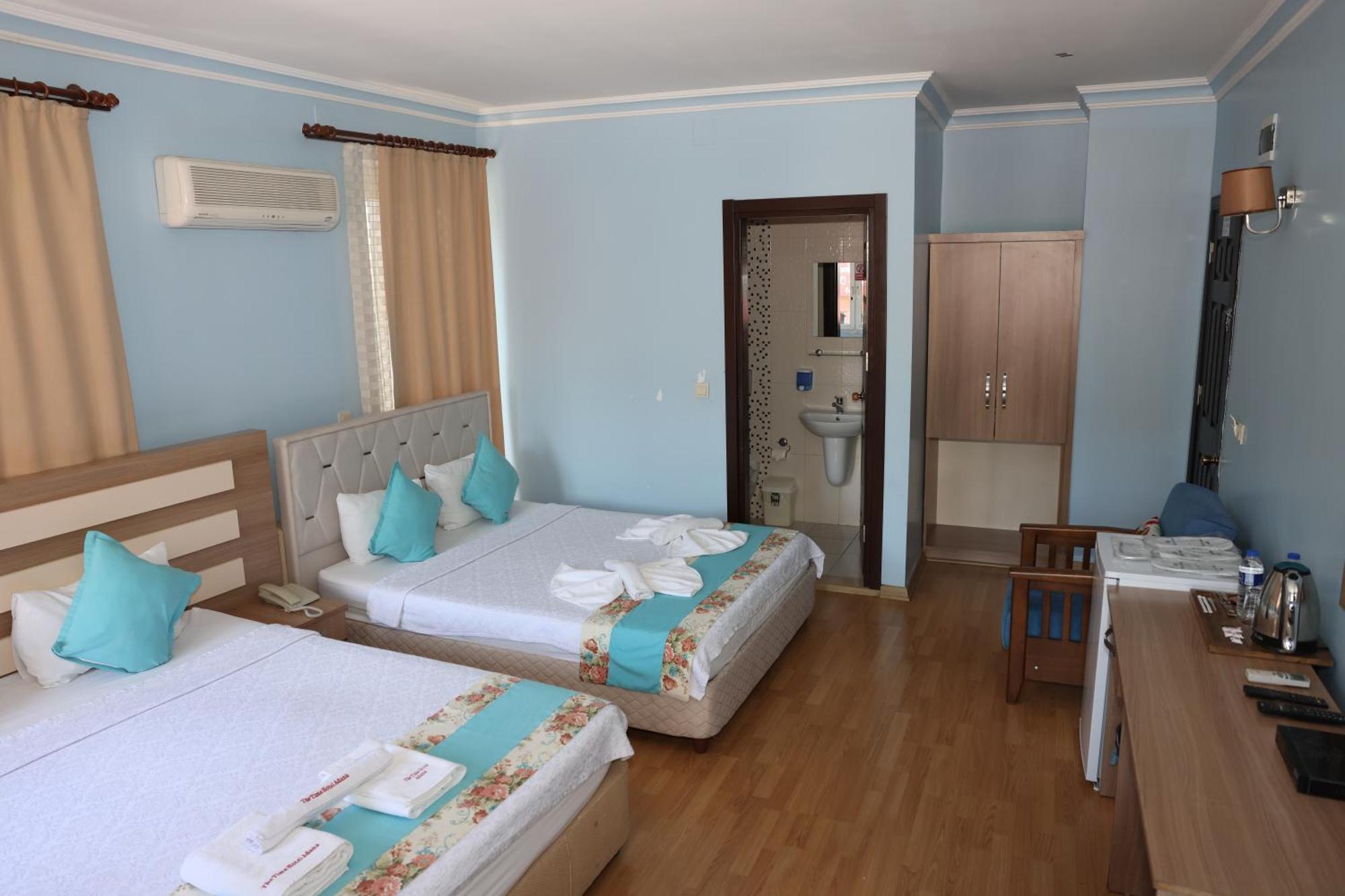 The Time Hotel Adana Esterno foto