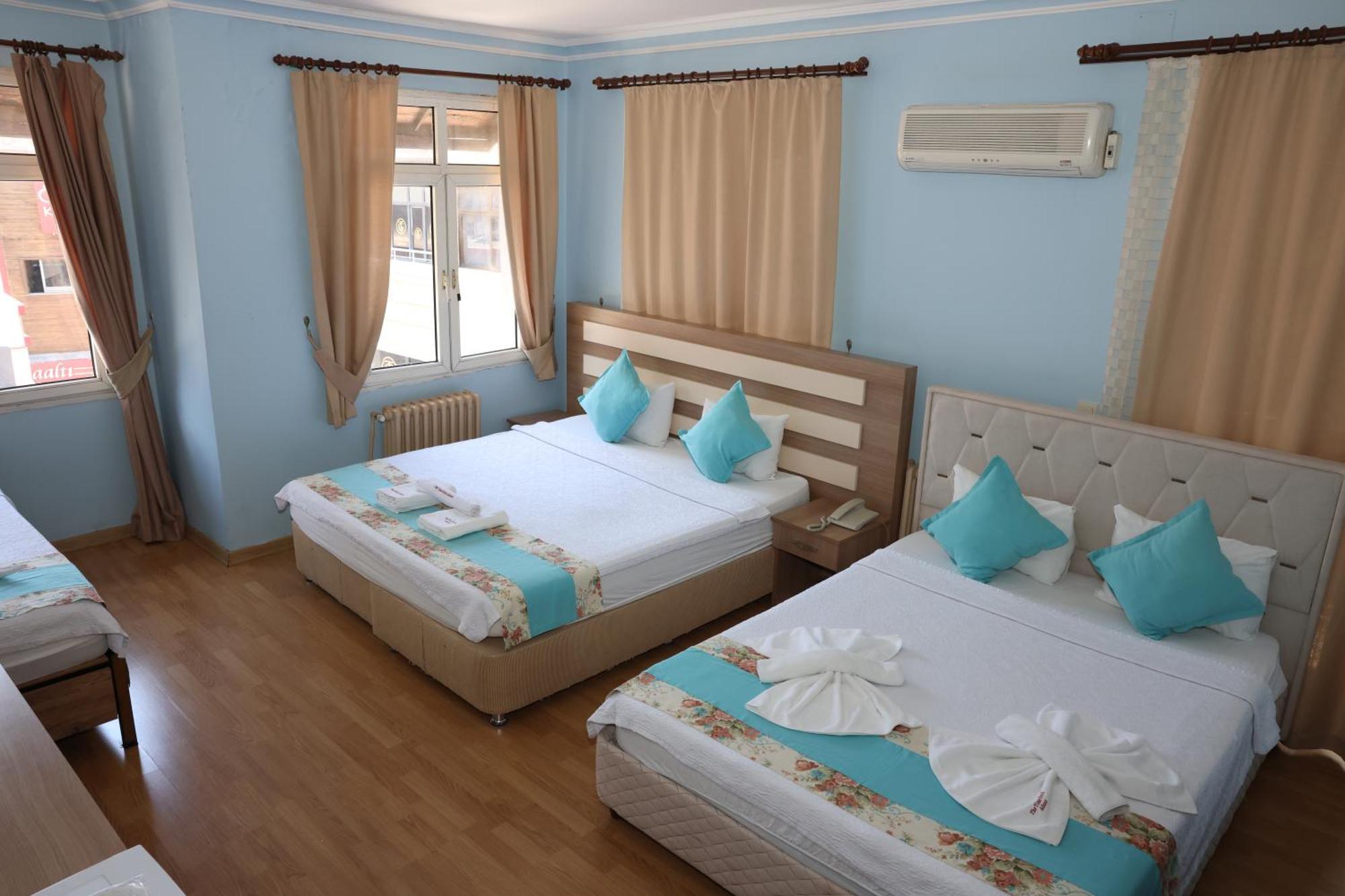 The Time Hotel Adana Esterno foto