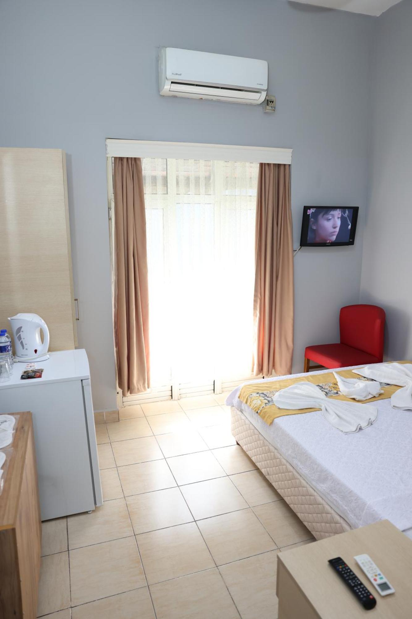 The Time Hotel Adana Esterno foto