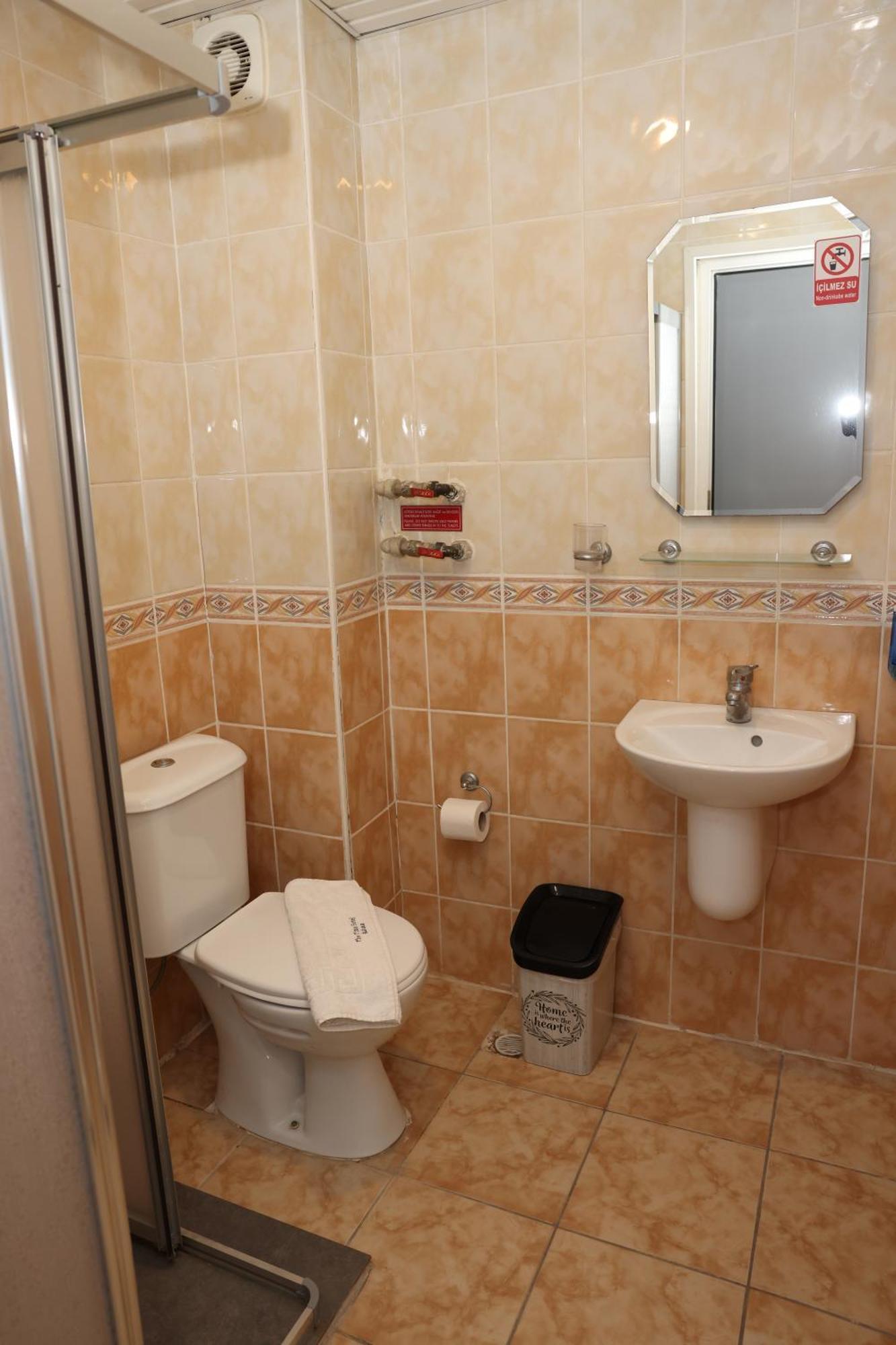 The Time Hotel Adana Esterno foto