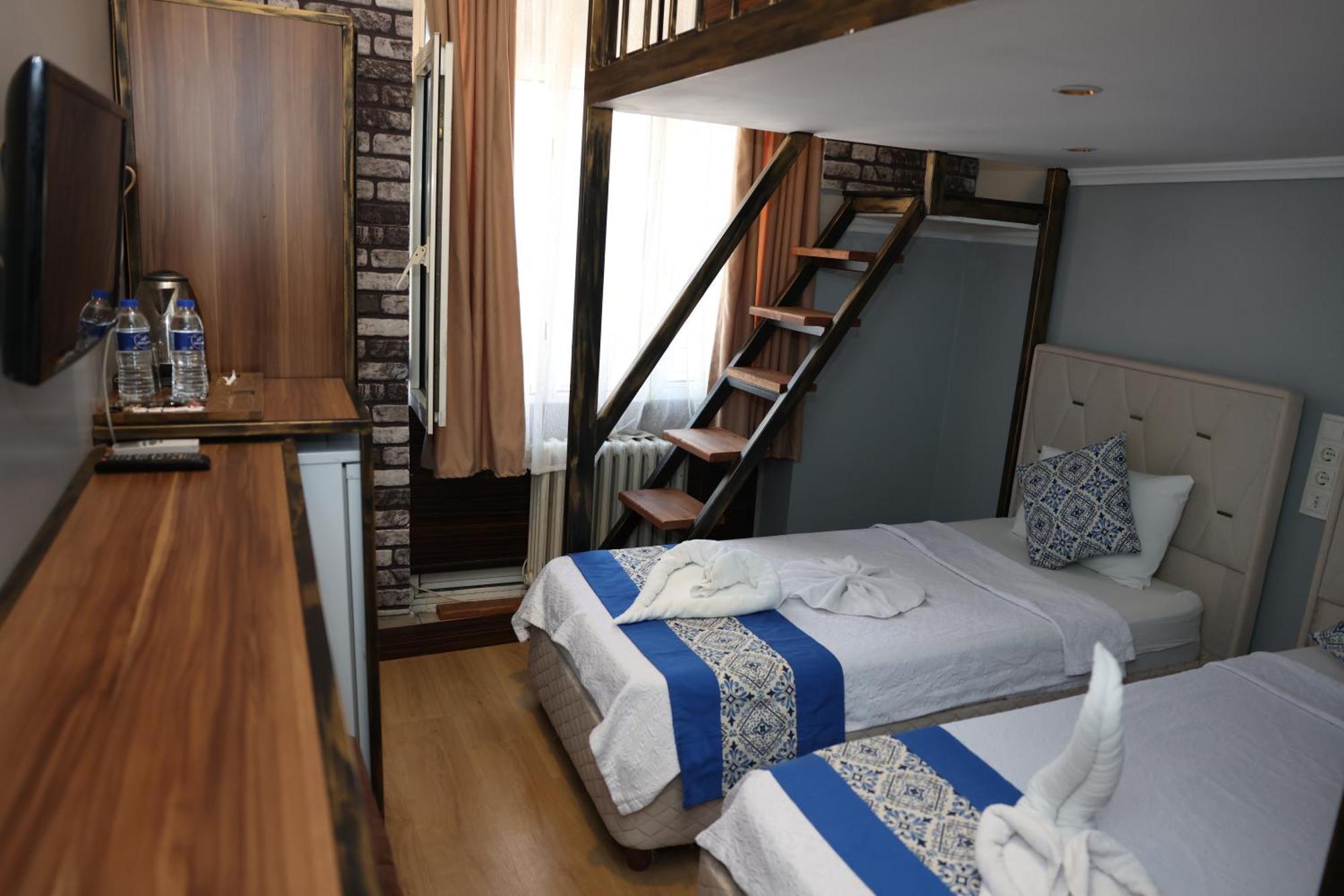 The Time Hotel Adana Esterno foto