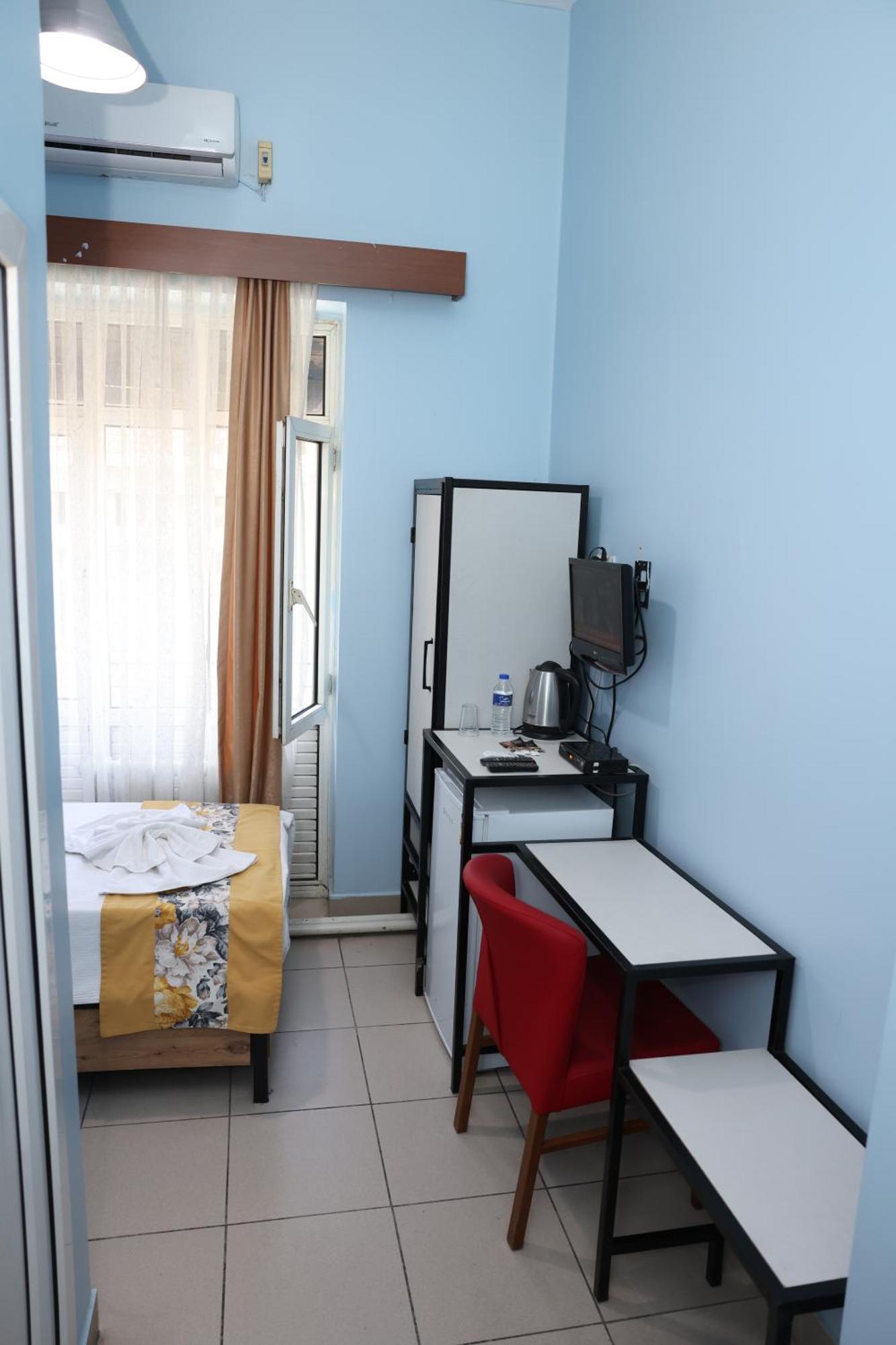 The Time Hotel Adana Esterno foto