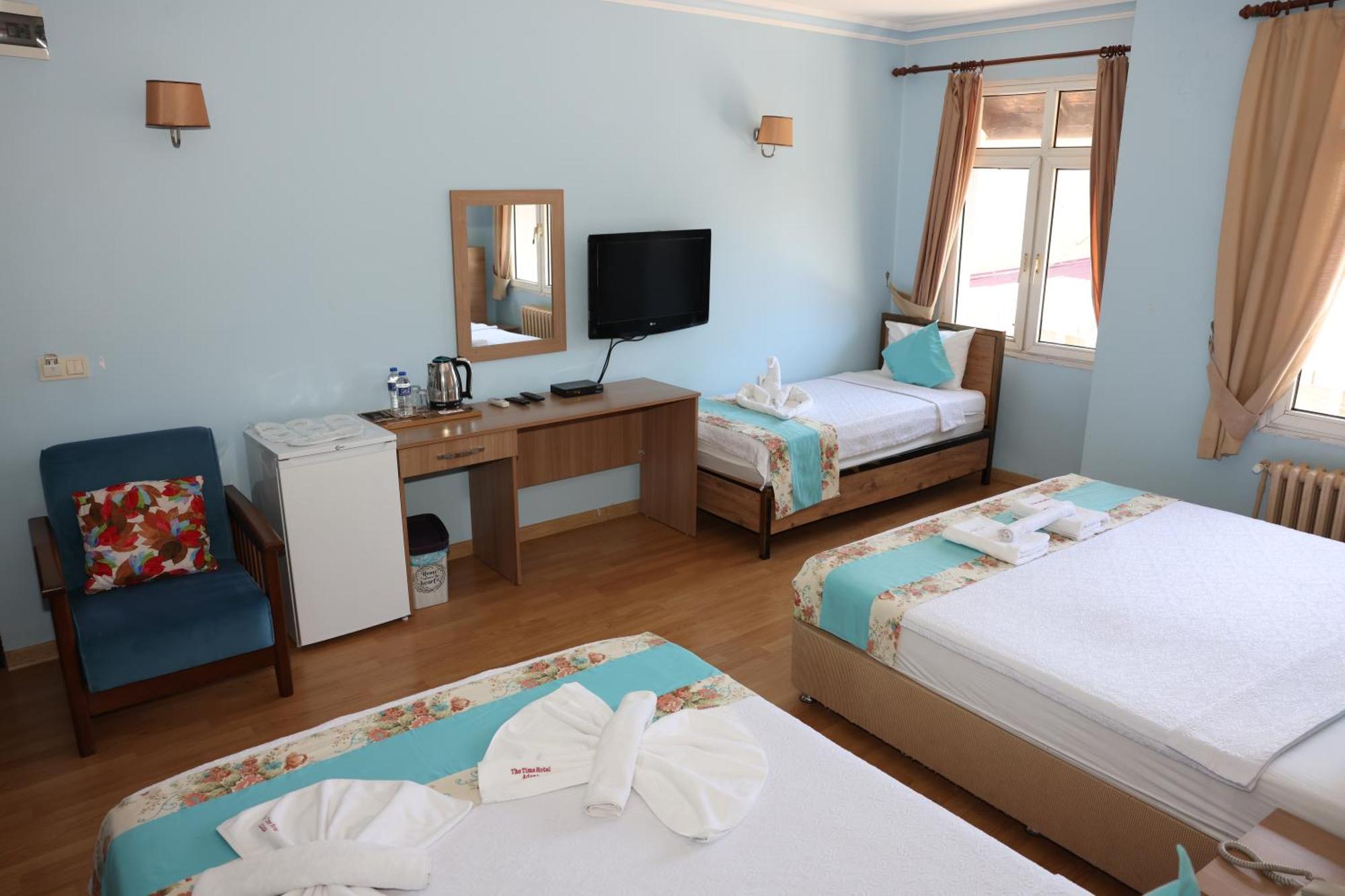 The Time Hotel Adana Esterno foto