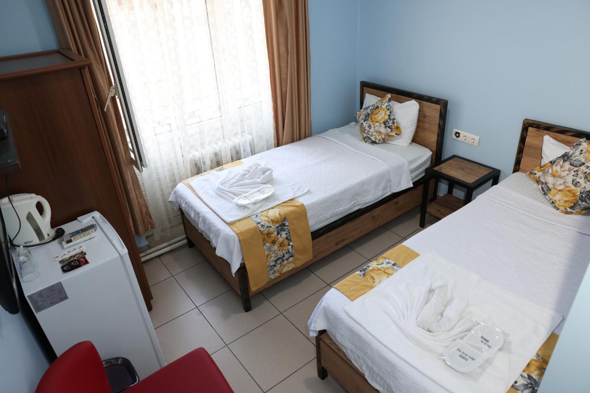 The Time Hotel Adana Esterno foto