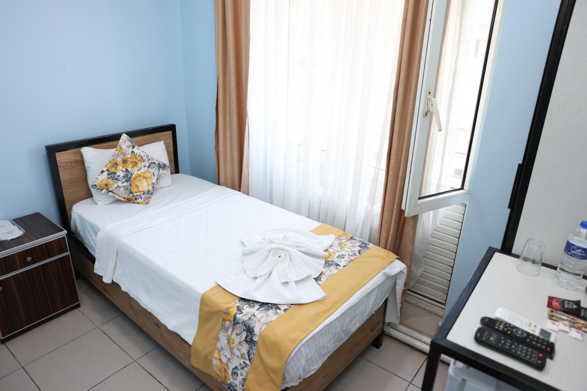 The Time Hotel Adana Esterno foto